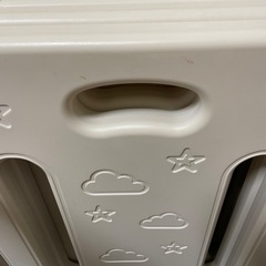 GGMUBI ベビーゲート，サークルにおまけ付き　6枚とピーナッツ2枚の画像