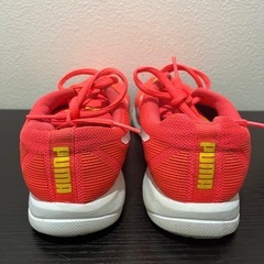 22cm PUMA  スニーカーの画像