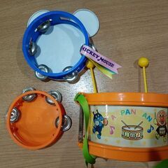 アンパンマンのタンブリン、小太鼓の画像