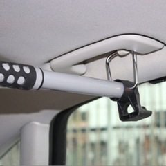 車用ハンガーバーの画像