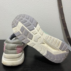 23cm EE スニーカーの画像