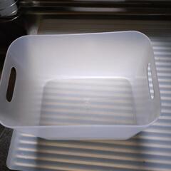AQUA電気冷凍庫の画像