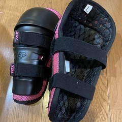 キッズ4〜7歳　膝ガード　膝当て　プロテクター　ピンクの画像