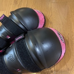 キッズ4〜7歳　膝ガード　膝当て　プロテクター　ピンクの画像