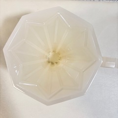 新品未使用！コーヒードリッパー 1杯2杯用樹脂 ハンドル付きコーヒーフィルター ベージュ透過の画像