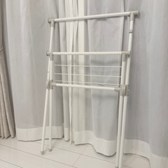 室内用物干しラックの画像