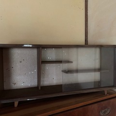 昭和のガラス引き戸　飾り棚の画像