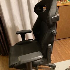 SPARCO　ゲーミングチェア STINT Black  eスポーツ用　オフィス用　リクライニングの画像
