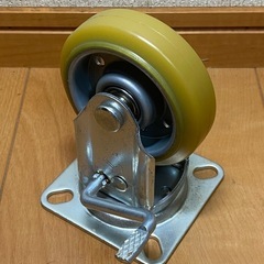 ハンマーキャスター　ブレーキ付　4個  φ100✖️20の画像