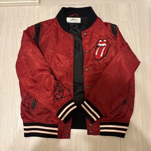 レッドスタジャンローリング•ストーンズ アウトレット 新品タグ付き ザ