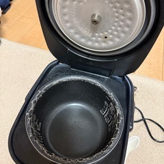 炊飯器の画像