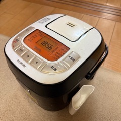炊飯器の画像