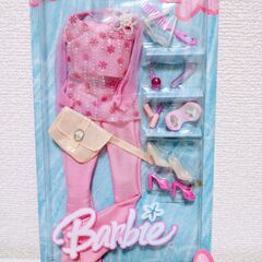 バービー　着せ替え服＆小物セット(海外購入品）