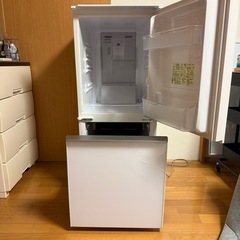 SHARP 冷蔵庫 137L SJ-GD14F-W の画像