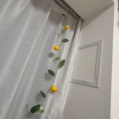 【先約済】【インテリア】光るウォールボード＆装飾リーフの画像