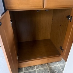 【決まりました】食器棚の画像