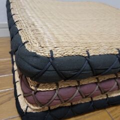 畳の座布団3個セットの画像