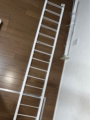 突っ張り壁面収納ワードローブNポルダ