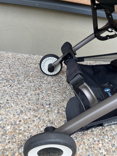 cybex LIBELLE ベビーカー 2024年モデル ベージュ　パンパーバー＋トラベルシステムアダプター付き
