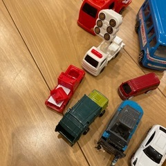 車　おもちゃの画像