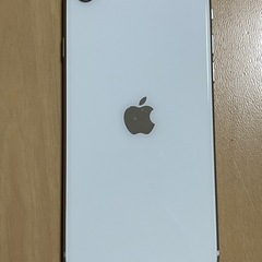Apple iPhone SE (第2世代) ホワイトの画像