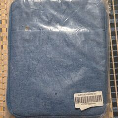 【新品】タブレットケース　水色か黒の画像