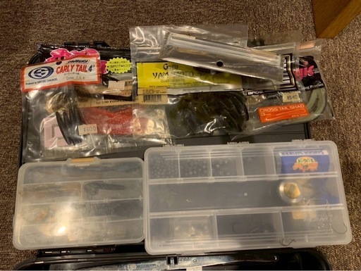 バス釣りなどに タックルボックス 豪華セット一式