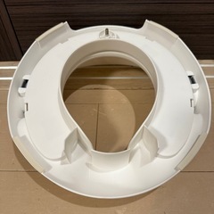 【差し上げます】Hiveseen 補助便座 ホワイトの画像