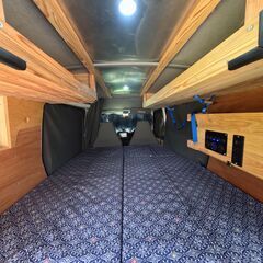 軽バンキャンパー　キャンピングカー　車中泊仕様 　2人用　断熱　電装付きの画像