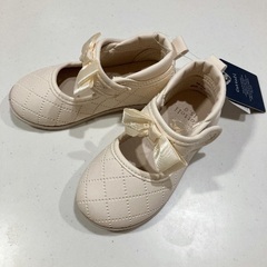 コトリ フォーマルシューズ クリーム色 15cmの画像