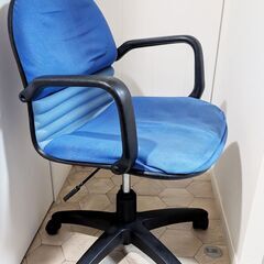デスクチェアあげますの画像