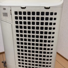 SHARP 空気清浄機　KC-Y65の画像