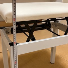 ピアノ　椅子　調整レバー付きの画像