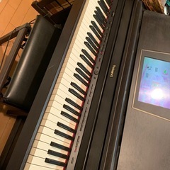 電子ピアノの画像