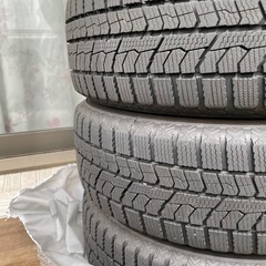 TOYO 185/65R15 92Q ホイール付き スタッドレスタイヤ 4本セットの画像