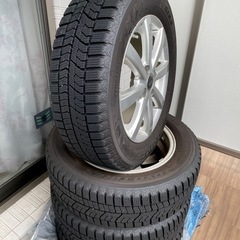 TOYO 185/65R15 92Q ホイール付き スタッドレスタイヤ 4本セットの画像