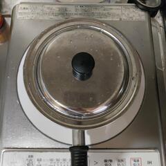 鍋と蓋の画像