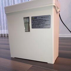 卓上クロスカットシュレッダー　の画像