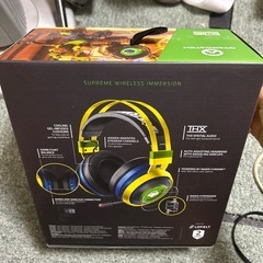 Razer Nari Ultimate overwatchヘッドセットの画像