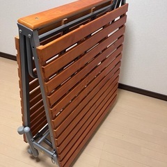 折りたたみベッドの画像