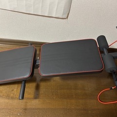 腹筋トレーニングマシンの画像