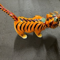伝統工芸品　はりこの首振虎の画像
