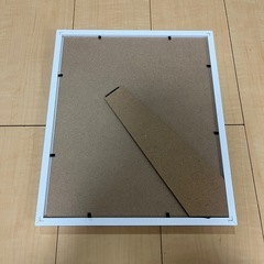 木目調フォトフレーム2点セット／約32×27cm & 約22×22cm／透明板なし／大阪・西成区手渡し限定の画像