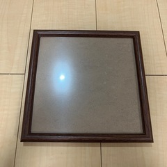木目調フォトフレーム2点セット／約32×27cm & 約22×22cm／透明板なし／大阪・西成区手渡し限定の画像