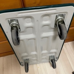 スチール製台車の画像