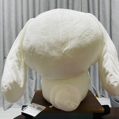 シナモロール　超超BIGぬいぐるみ　かしげポーズの画像