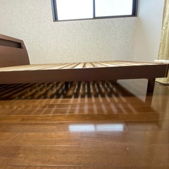 ダブルベッド　フレーム　　の画像