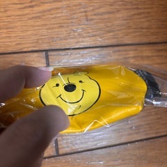 ディズニー　プーさん　三角ミニポーチの画像
