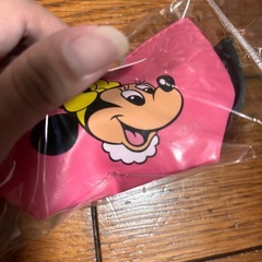 ディズニー　ミニー　三角ミニポーチの画像