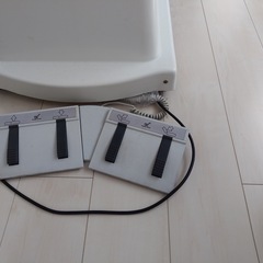 エステ 施術 ベッド 電動昇降の画像